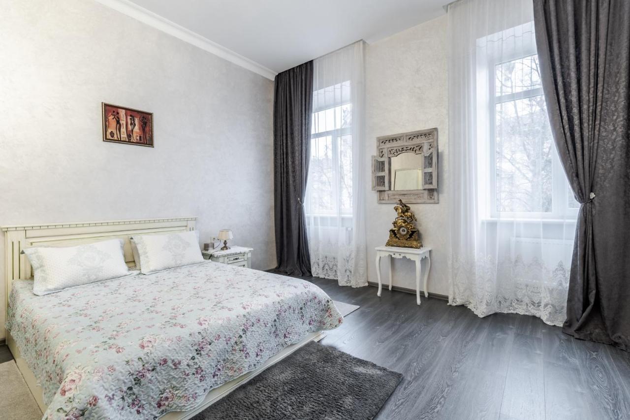 Dominicana L Apartments L Lviv Historical City Center Extérieur photo